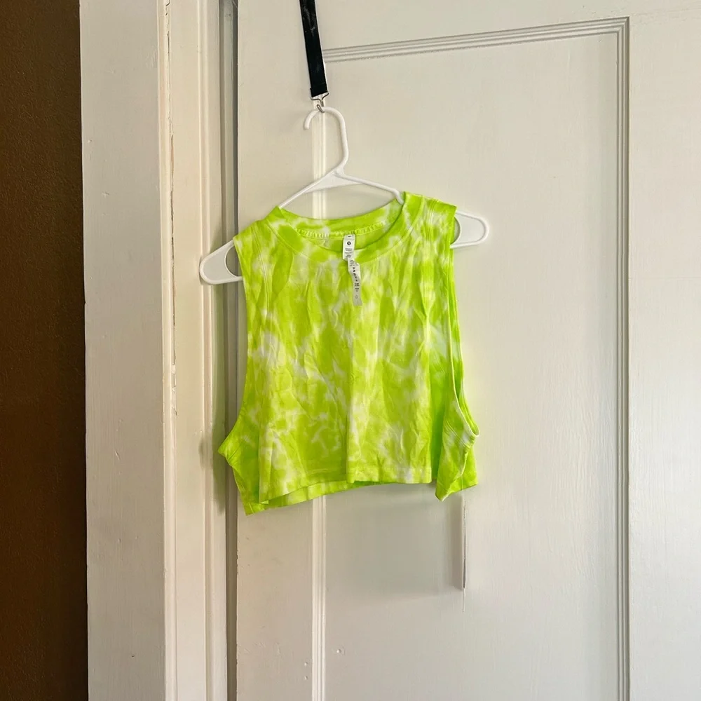 NWT lululemon athletica All Yours Cropped Tank Top Tie Dye Eccentric Lime Sz 8